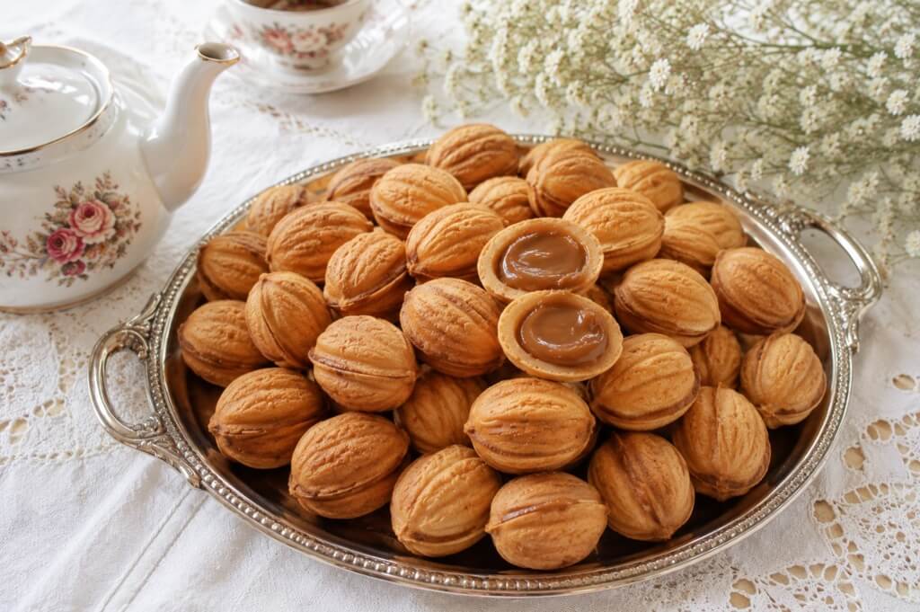 орешки с вареной сгущенкой