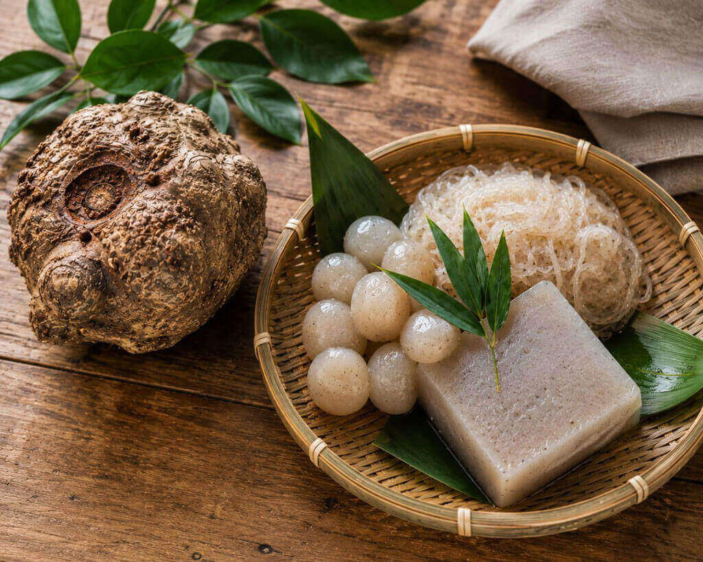 клубень конняку и лапша из него